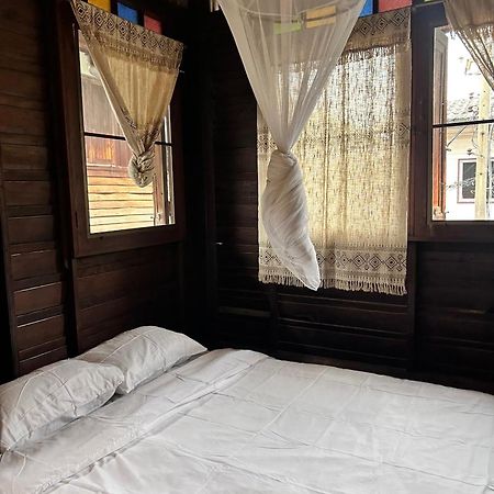 Chest'S Place Бангкок Екстер'єр фото